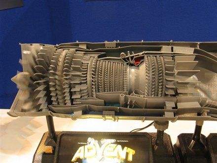 茫崖市发动机模型